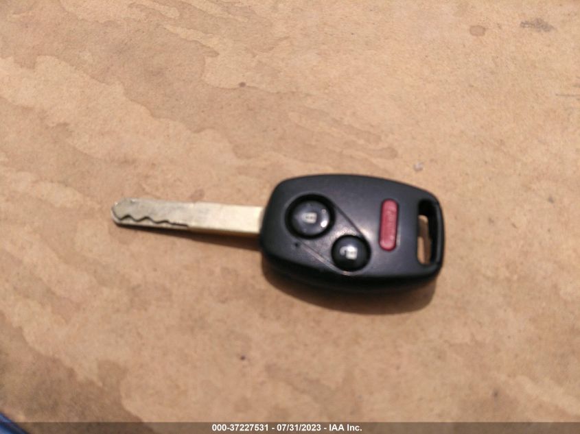 2013 HONDA FIT - JHMGE8H38DC061127