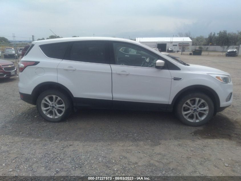 2017 FORD ESCAPE SE - 1FMCU9GD7HUE98325