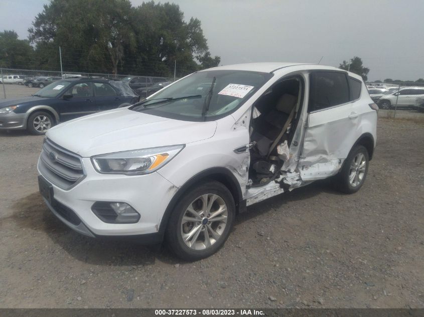 2017 FORD ESCAPE SE - 1FMCU9GD7HUE98325