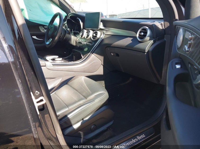 VIN WDC0J4KB6HF224203 2017 MERCEDES-BENZ GLC GLC 300