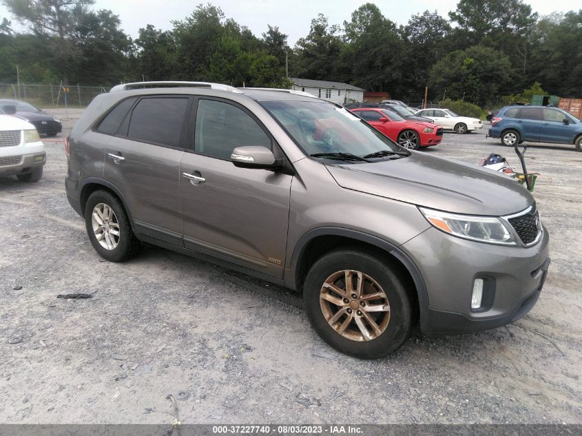 2015 KIA SORENTO LX - 5XYKTCA63FG559095