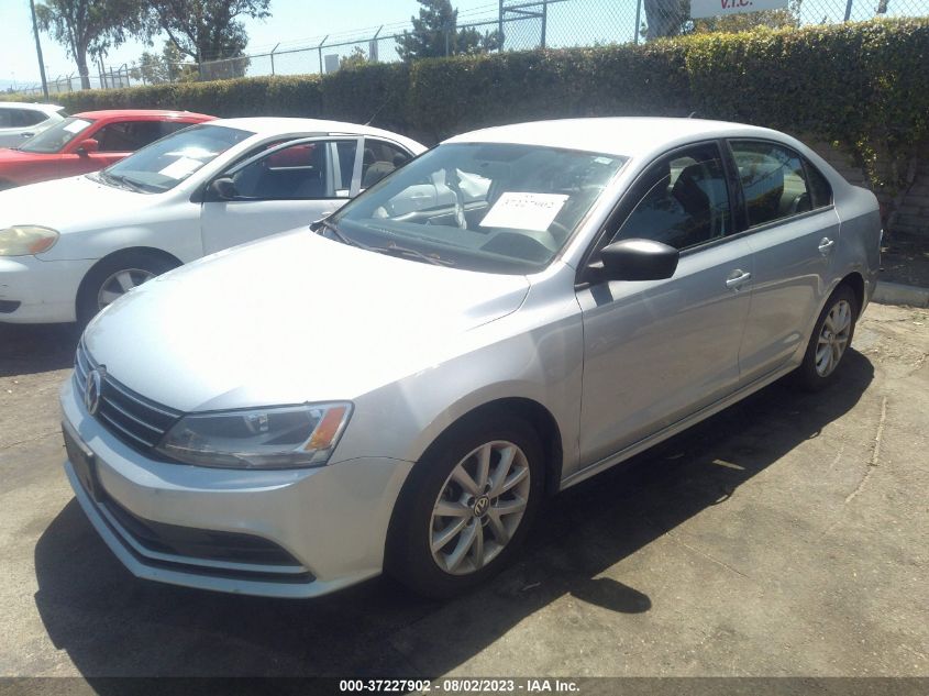 2015 VOLKSWAGEN JETTA SEDAN 1.8T SE - 3VWD17AJXFM315079