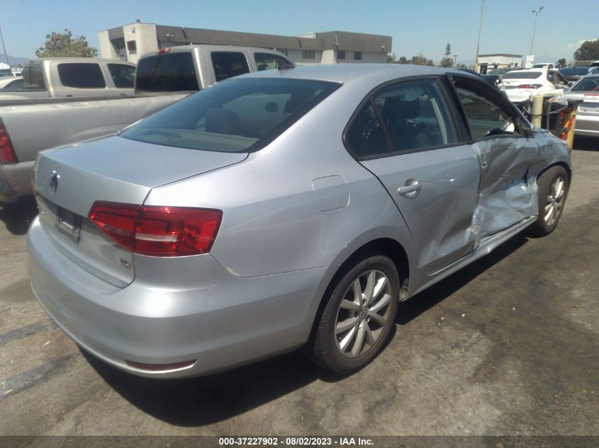 2015 VOLKSWAGEN JETTA SEDAN 1.8T SE - 3VWD17AJXFM315079