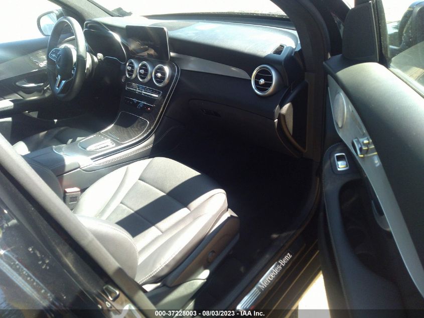 2021 MERCEDES-BENZ GLC GLC 300 - W1N0G8EB7MF881666