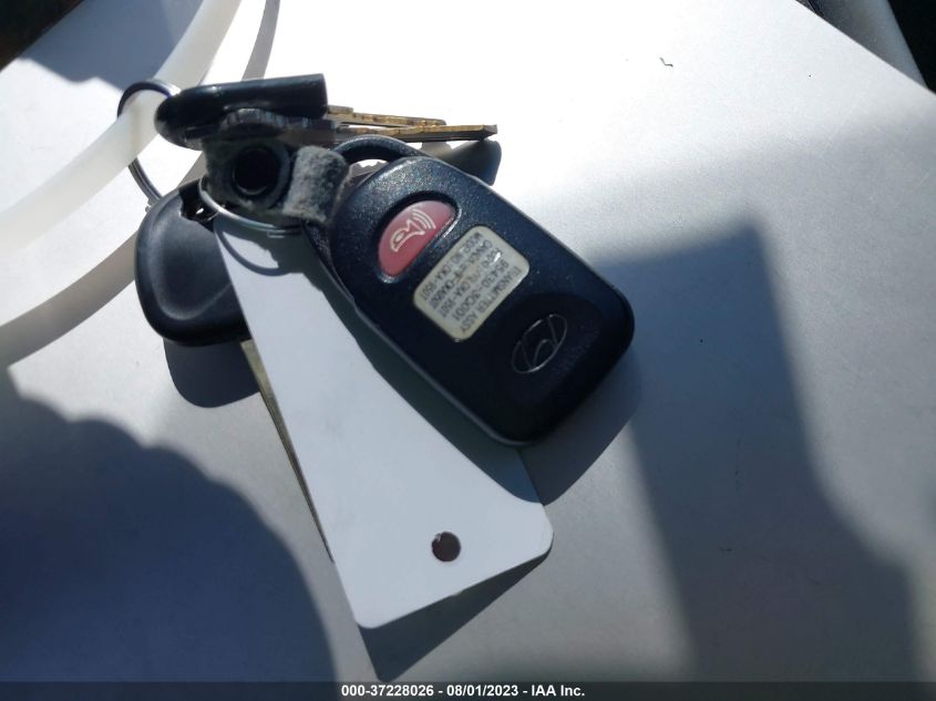 2014 HYUNDAI SONATA GLS - 5NPEB4AC8EH923918