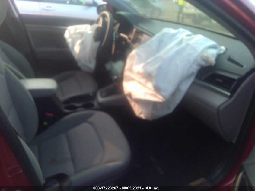 VIN KMHD84LF7KU809651 2019 HYUNDAI ELANTRA SEL