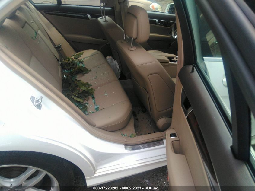 2013 MERCEDES-BENZ C-CLASS C 300 - WDDGF8AB8DR284268