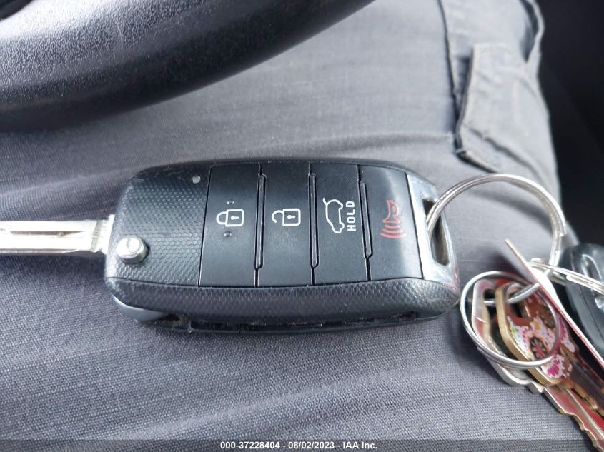 2015 KIA SOUL BASE - KNDJN2A22F7193222