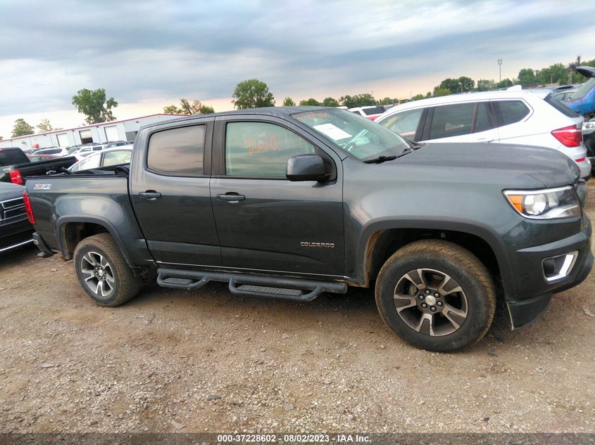 VIN 1GCGTDEN7H1220677 2017 CHEVROLET COLORADO Z71