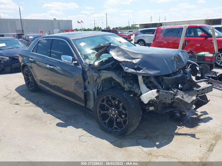 2019 CHRYSLER 300 LIMITED - 2C3CCAEG6KH585900