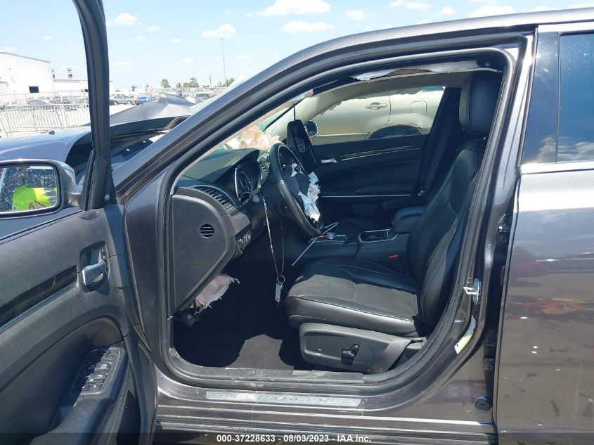 2019 CHRYSLER 300 LIMITED - 2C3CCAEG6KH585900
