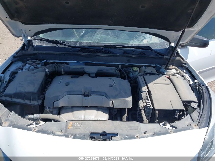 2015 CHEVROLET MALIBU LS - 1G11B5SL1FF202640