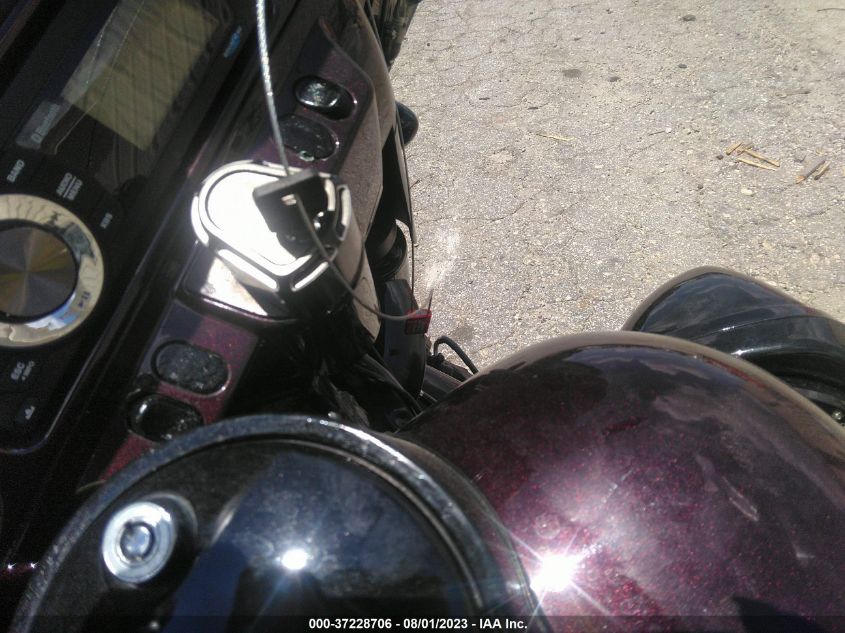 2005 HARLEY-DAVIDSON FLHT - 1HD1DDV135Y685913