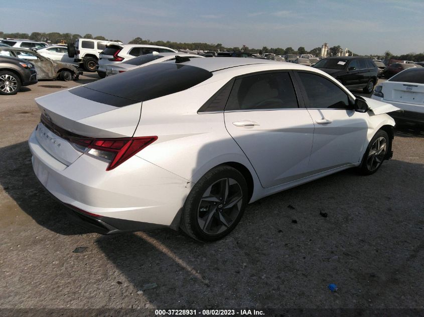 5NPLN4AG8NH082989 Hyundai Elantra SEL 4