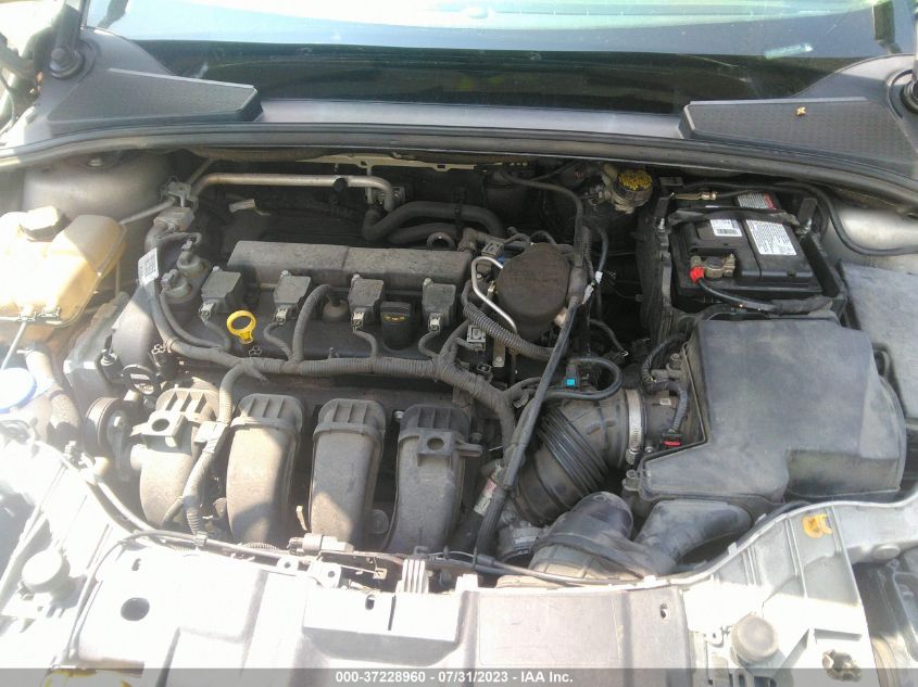 2015 FORD FOCUS TITANIUM - 1FADP3J22FL321436