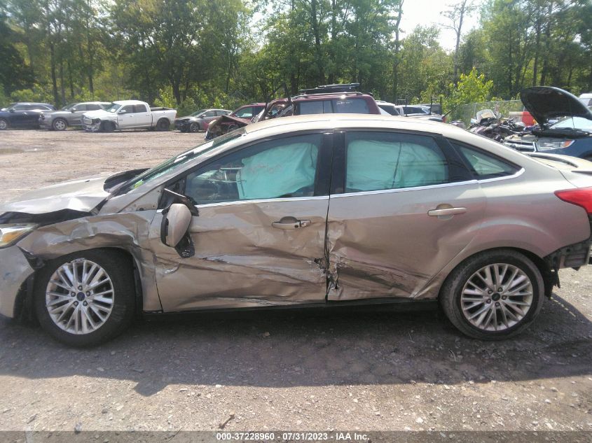 2015 FORD FOCUS TITANIUM - 1FADP3J22FL321436