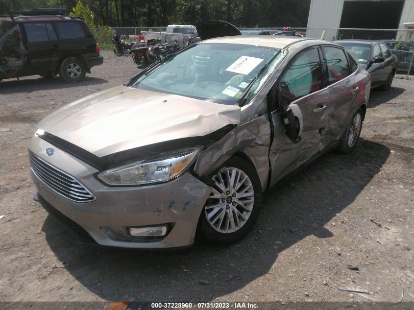 2015 FORD FOCUS TITANIUM - 1FADP3J22FL321436
