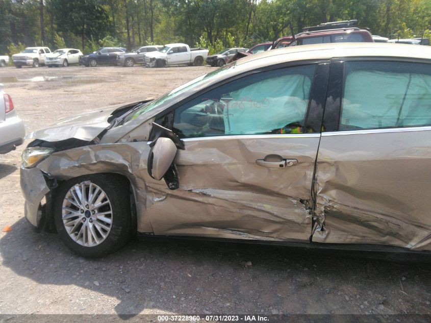 2015 FORD FOCUS TITANIUM - 1FADP3J22FL321436