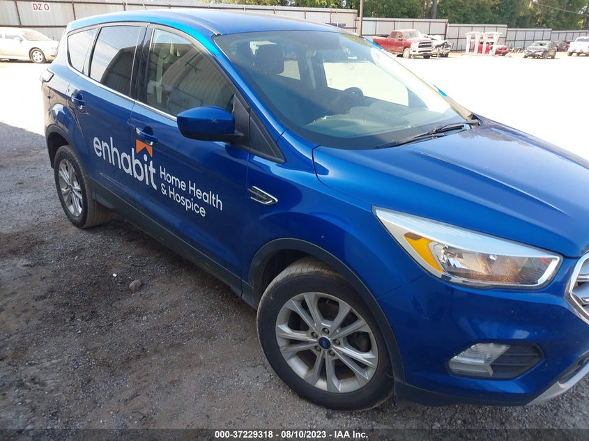VIN 1FMCU0GD9HUC55482 2017 FORD ESCAPE SE