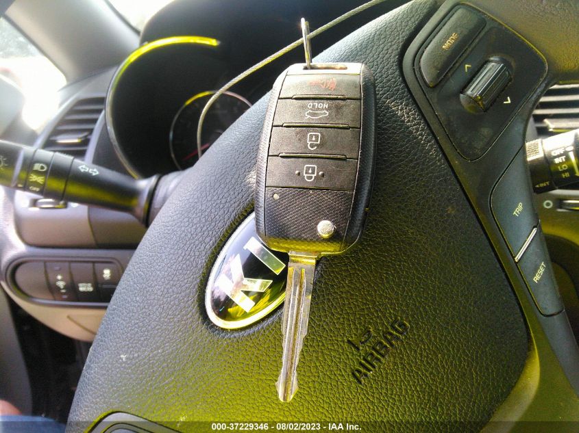 2016 KIA FORTE LX - KNAFK4A6XG5620671