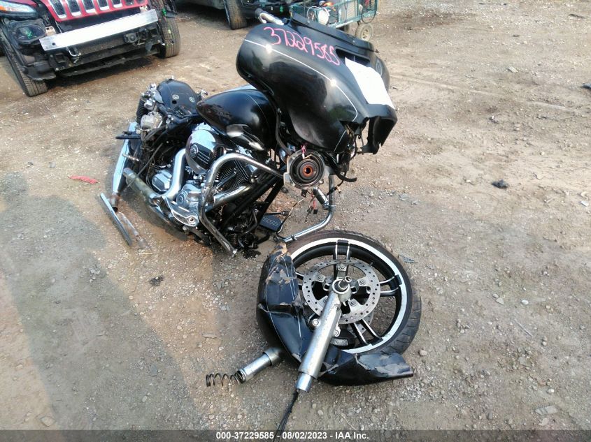 2016 HARLEY-DAVIDSON FLHXS STREET GLIDE SPECIAL - 1HD1KRM10GB682171