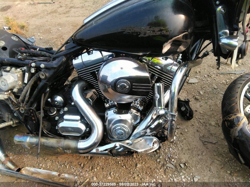 2016 HARLEY-DAVIDSON FLHXS STREET GLIDE SPECIAL - 1HD1KRM10GB682171