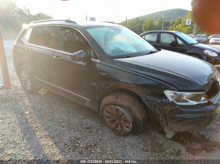 2018 VOLKSWAGEN TIGUAN SEL/SE - 3VV2B7AX4JM121413