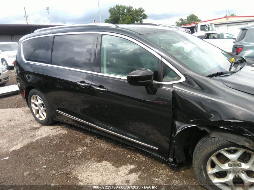 2C4RC1EG1HR550934 2017 CHRYSLER PACIFICA, photo no. 12