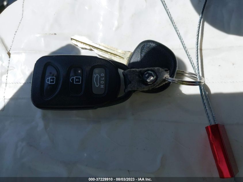 2013 HYUNDAI ELANTRA GLS - 5NPDH4AE9DH364163