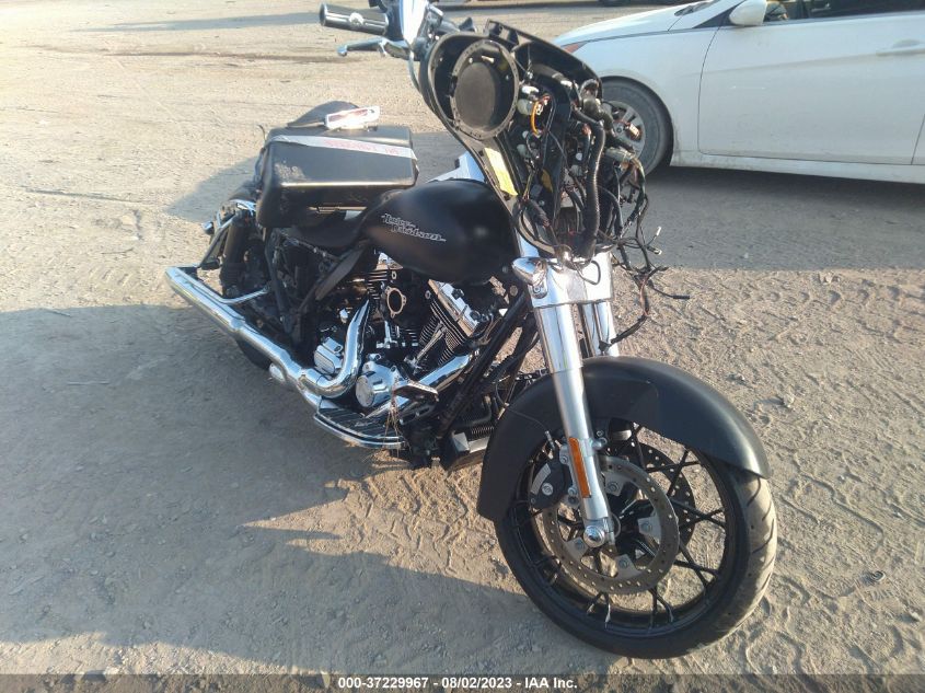 2013 HARLEY-DAVIDSON FLHX STREET GLIDE - 1HD1KBM16DB614119