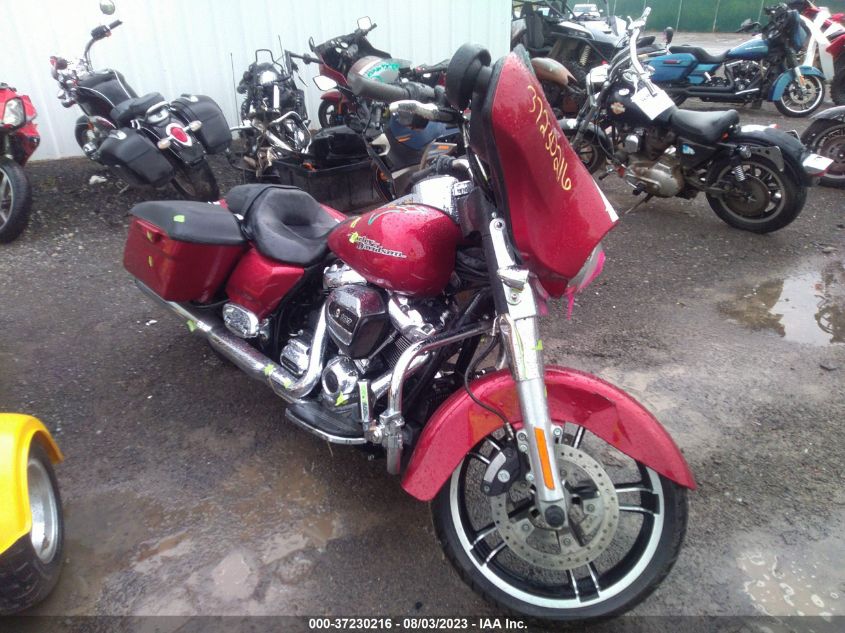 2018 HARLEY-DAVIDSON FLHX STREET GLIDE - 1HD1KBC16JB613436