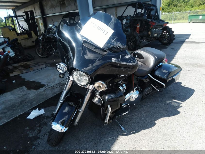 1HD1FCC12KB663780 HARLEY-DAVIDSON FLHTCU 2019