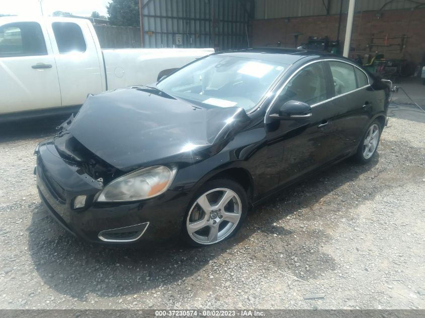 2013 VOLVO S60 T5 - YV1612FS6D1218031