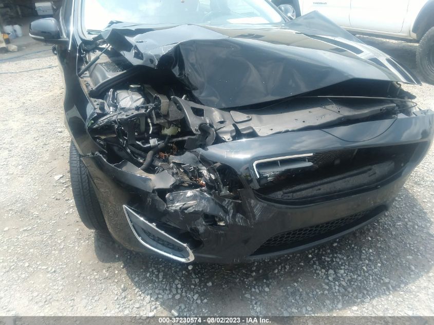 2013 VOLVO S60 T5 - YV1612FS6D1218031