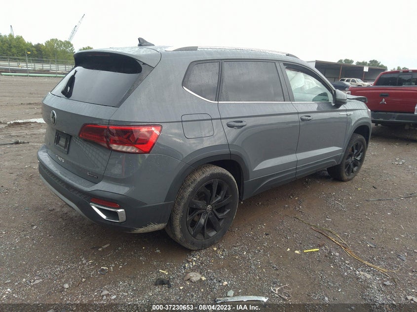 VIN 3VVLX7B28NM045063 2022 VOLKSWAGEN TAOS SE
