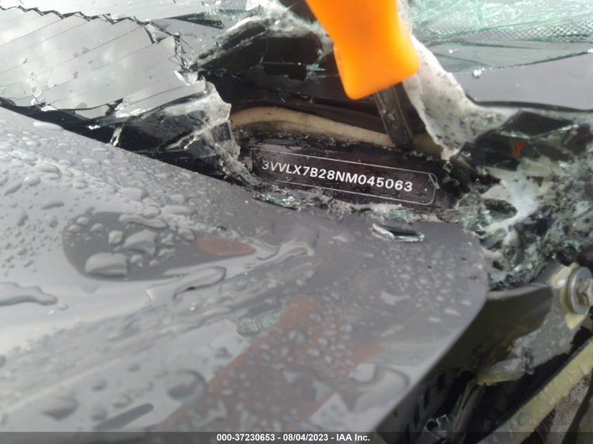 VIN 3VVLX7B28NM045063 2022 VOLKSWAGEN TAOS SE