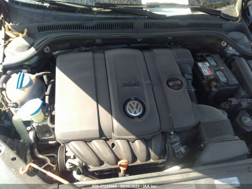 2013 VOLKSWAGEN JETTA SEDAN SE - 3VWDP7AJXDM428199