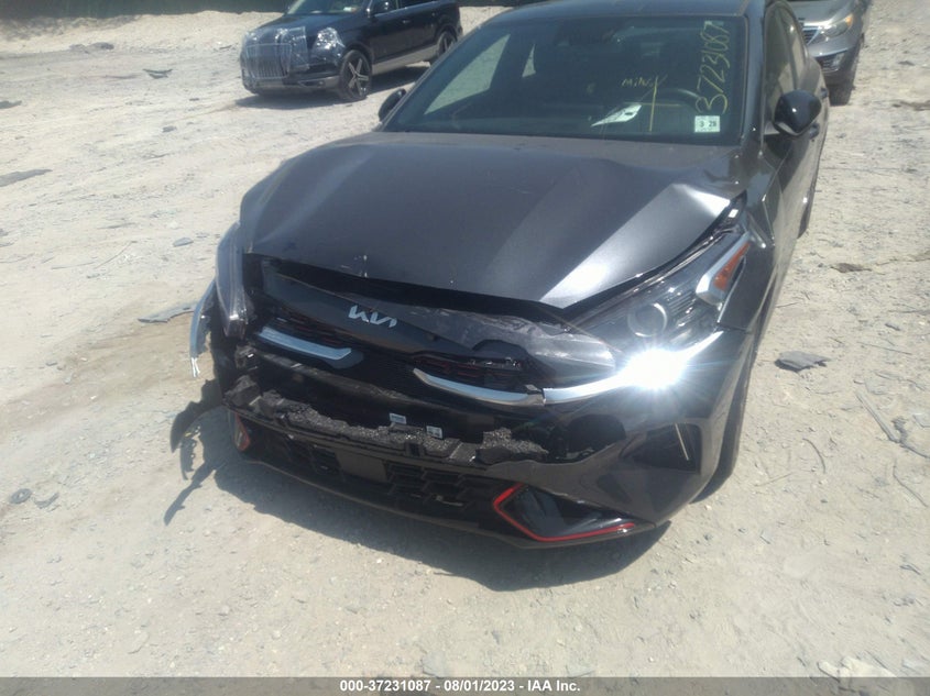 VIN 3KPF54AD8PE557891 2023 KIA FORTE GT LINE