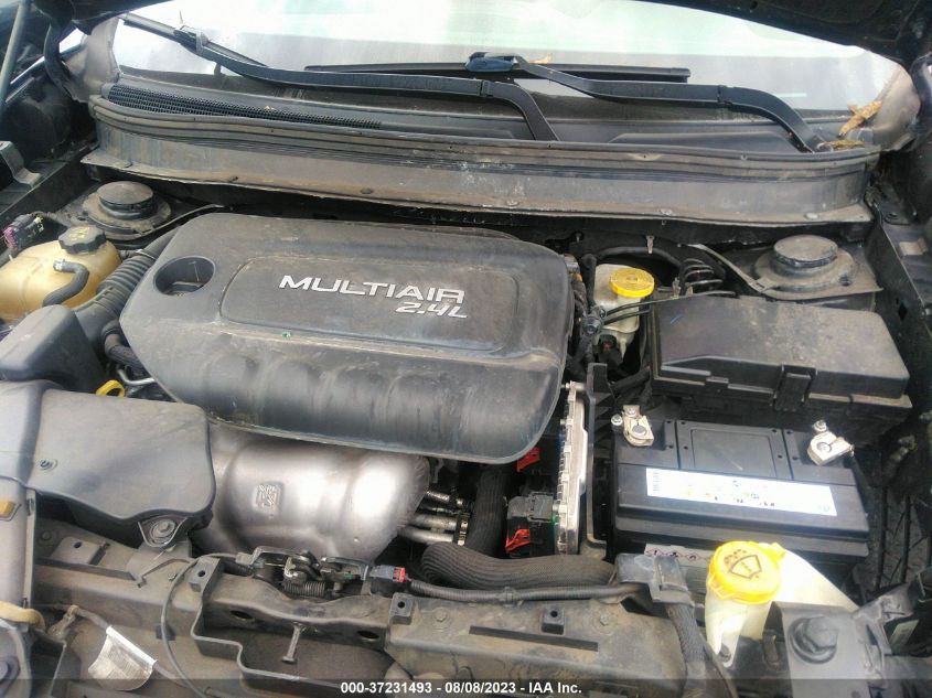 2018 JEEP CHEROKEE LATITUDE PLUS - 1C4PJLLB2JD557660