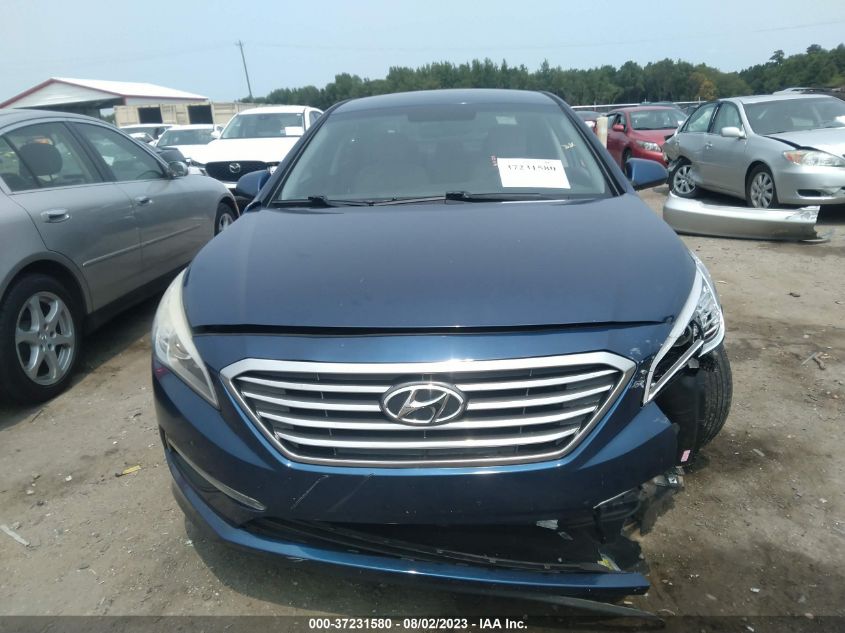 2015 HYUNDAI SONATA 2.4L SE - 5NPE24AF4FH119739