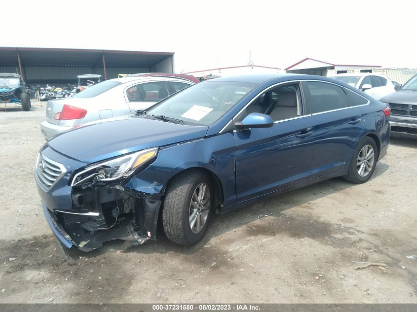 2015 HYUNDAI SONATA 2.4L SE - 5NPE24AF4FH119739