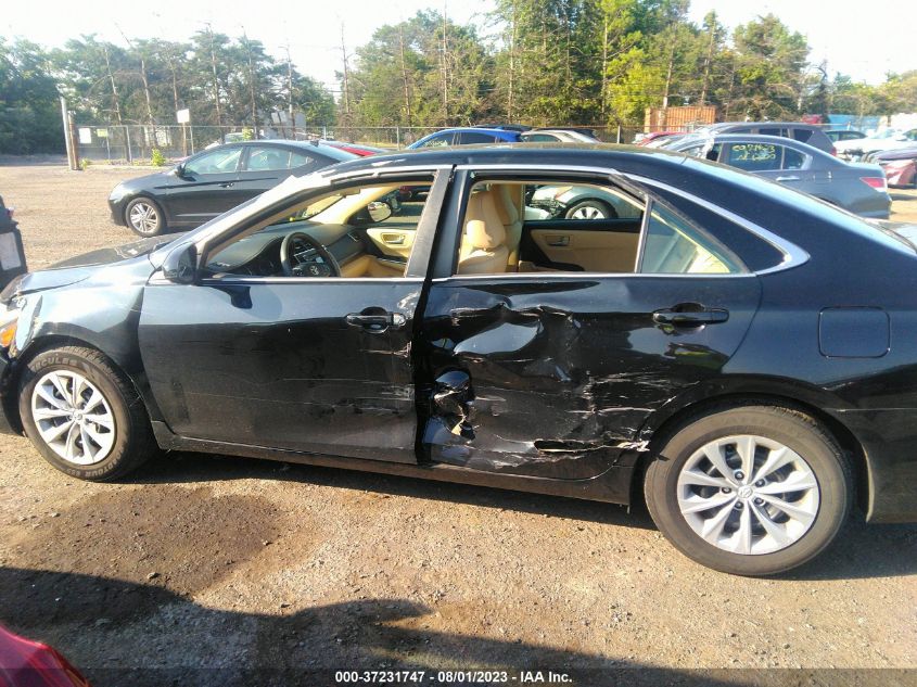 2017 TOYOTA CAMRY LE/XLE/SE/XSE - 4T1BF1FK1HU663809