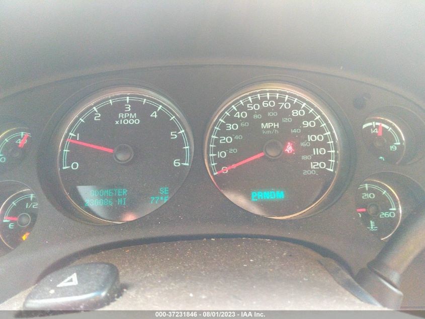 2014 CHEVROLET SUBURBAN 1500 LT 1GNSKJE70ER170318