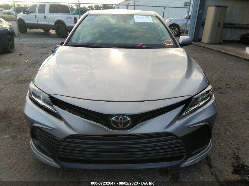 4T1C11AK8NU634622 Toyota Camry LE 10