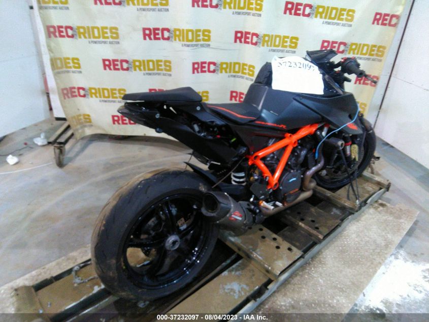 2020 KTM 1290 SUPER DUKE R VBKV39402LM925757