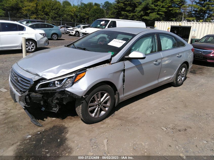 2015 HYUNDAI SONATA 2.4L SE - 5NPE24AF3FH182928