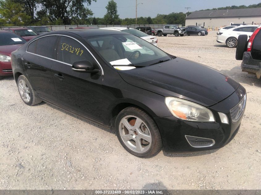2013 VOLVO S60 T5 - YV1612FS1D2221591