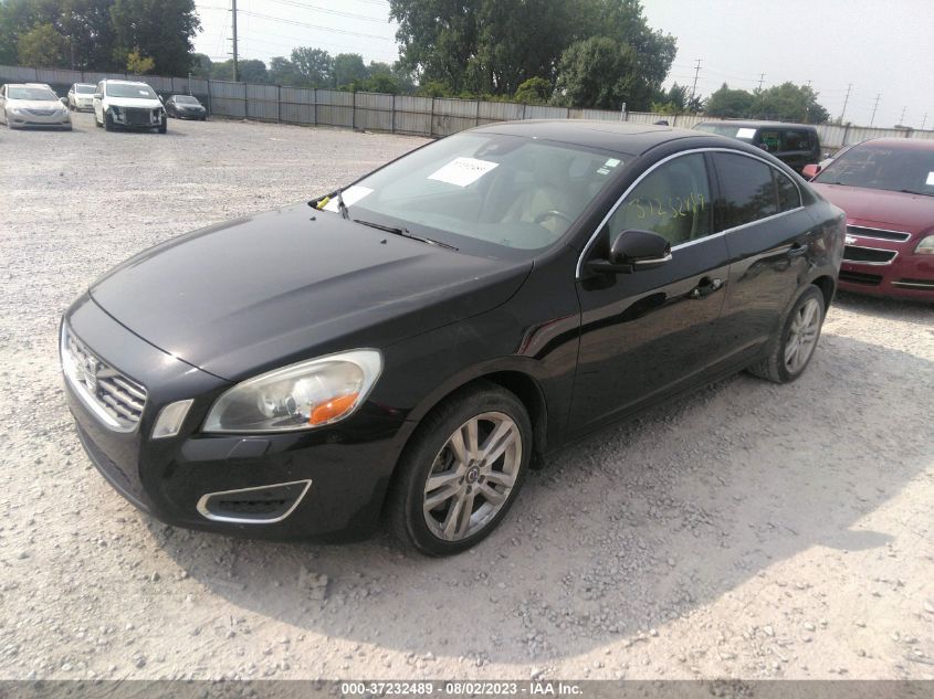 2013 VOLVO S60 T5 - YV1612FS1D2221591