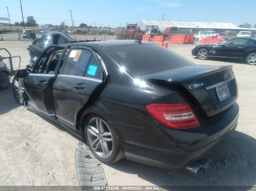 2014 MERCEDES-BENZ C-CLASS C 300 - WDDGF8AB3ER310387