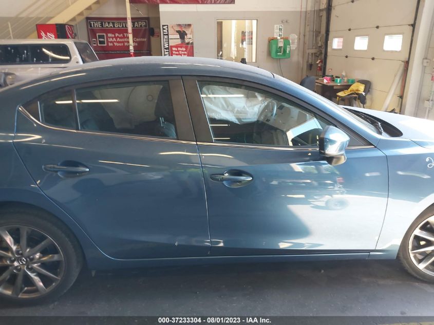 2018 MAZDA MAZDA3 4-DOOR TOURING - 3MZBN1V39JM165124